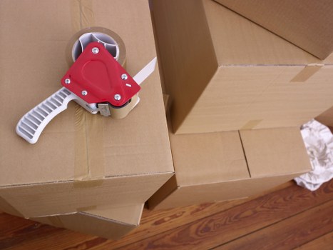 Careful box labelling and organisation during a local move