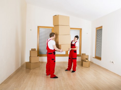 Removal van service for homes and businesses near Putney